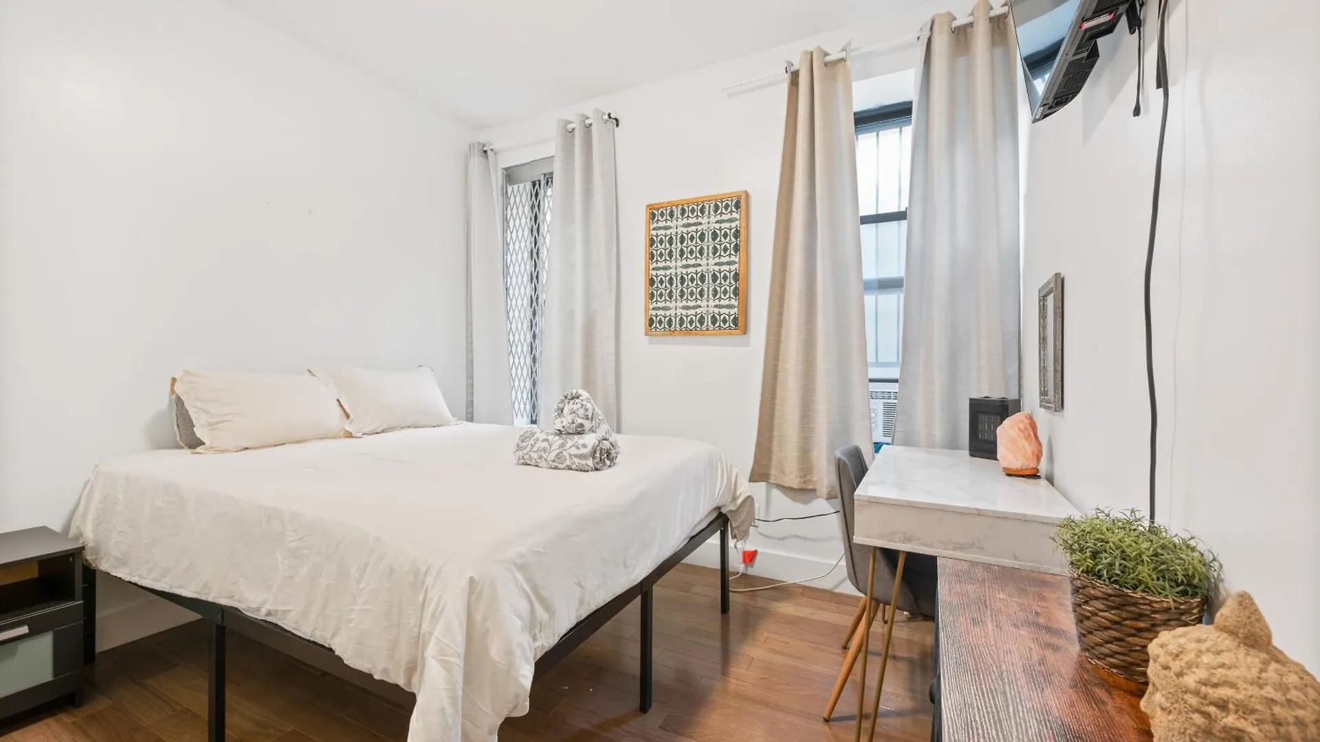 Bohemian Chinatown 3 Bedrooms New York United States