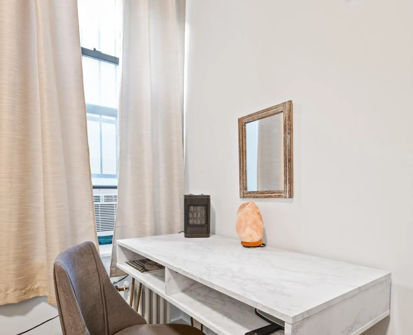 Bohemian Chinatown 3 Bedrooms New York